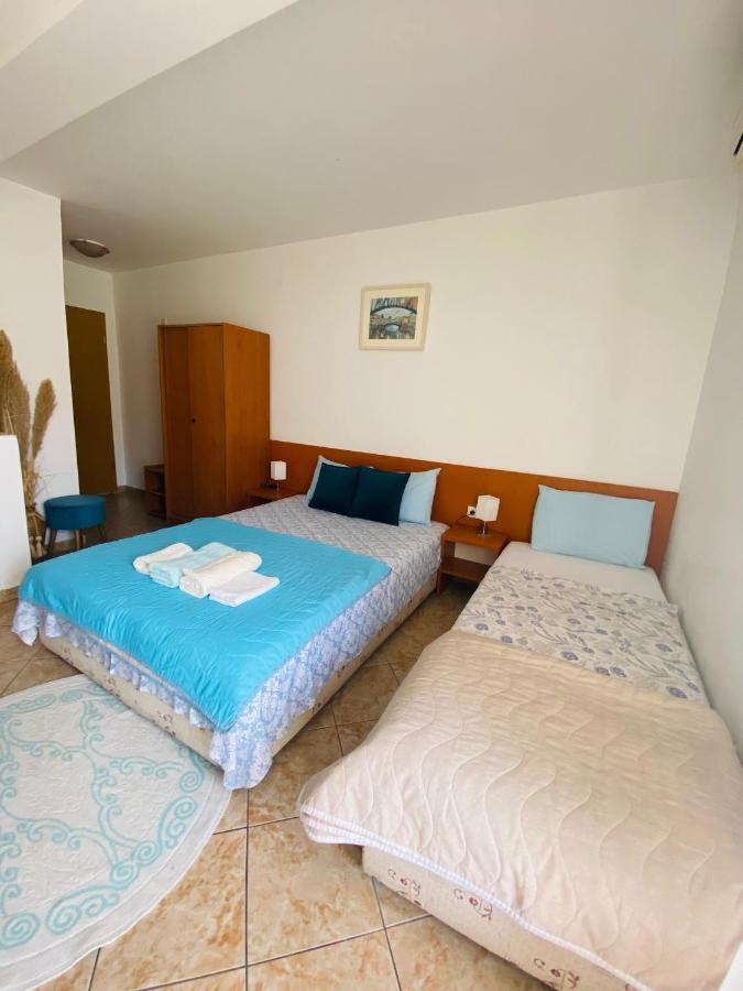Miomir Perazic Apartments Petrovac Exteriör bild