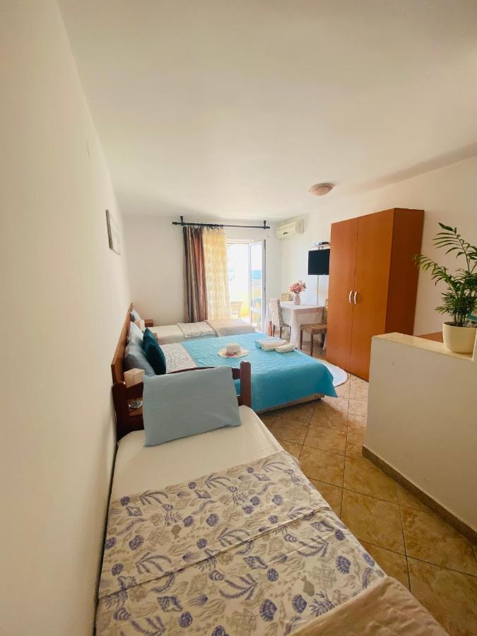 Miomir Perazic Apartments Petrovac Exteriör bild