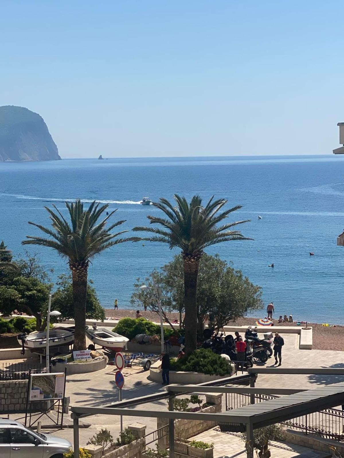Miomir Perazic Apartments Petrovac Exteriör bild